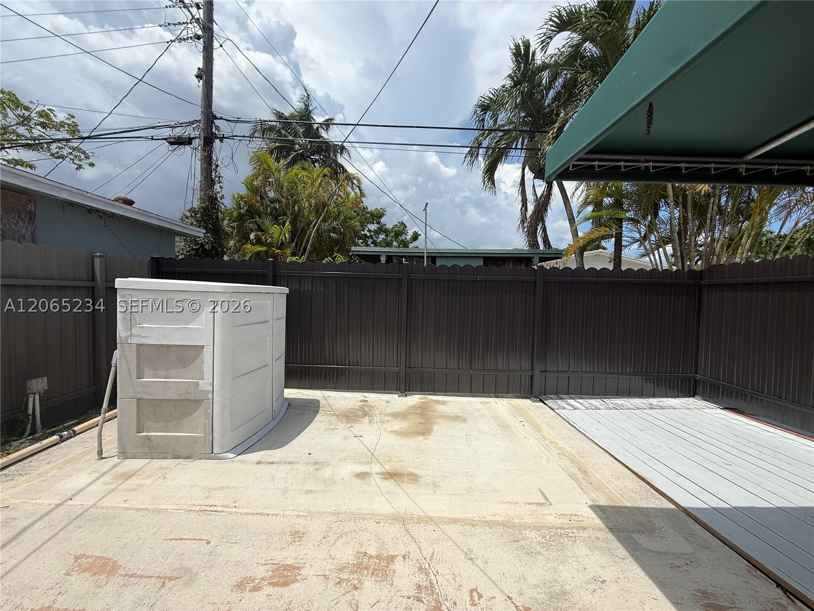 8805 SW 43rd Ter #0, Miami FL 33165