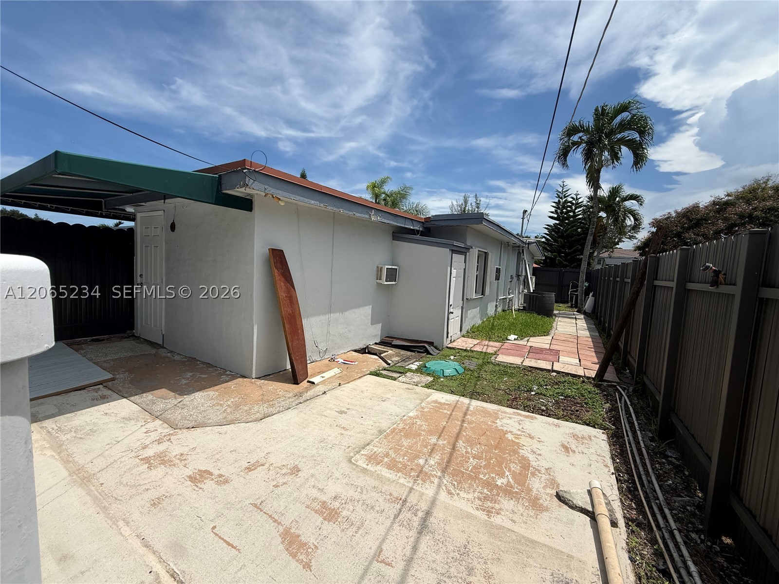 8805 SW 43rd Ter #0, Miami FL 33165