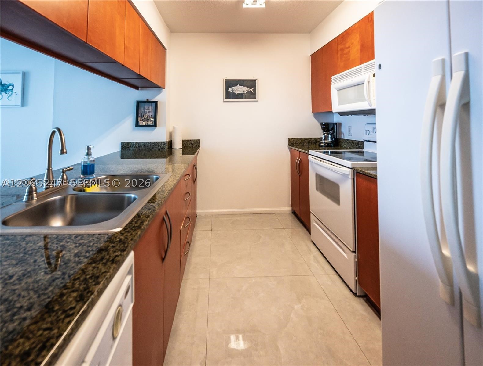 1200 Brickell Bay Dr #3821, Miami FL 33131