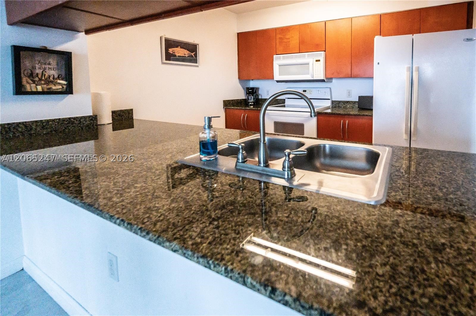 1200 Brickell Bay Dr #3821, Miami FL 33131