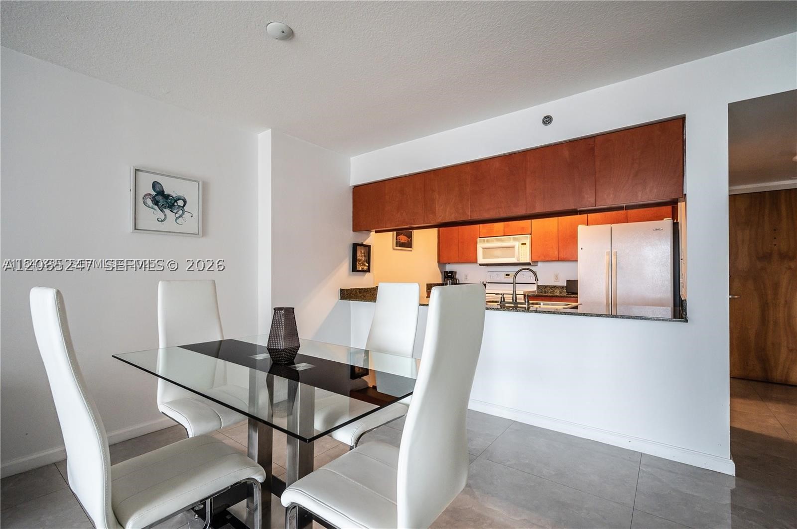 1200 Brickell Bay Dr #3821, Miami FL 33131