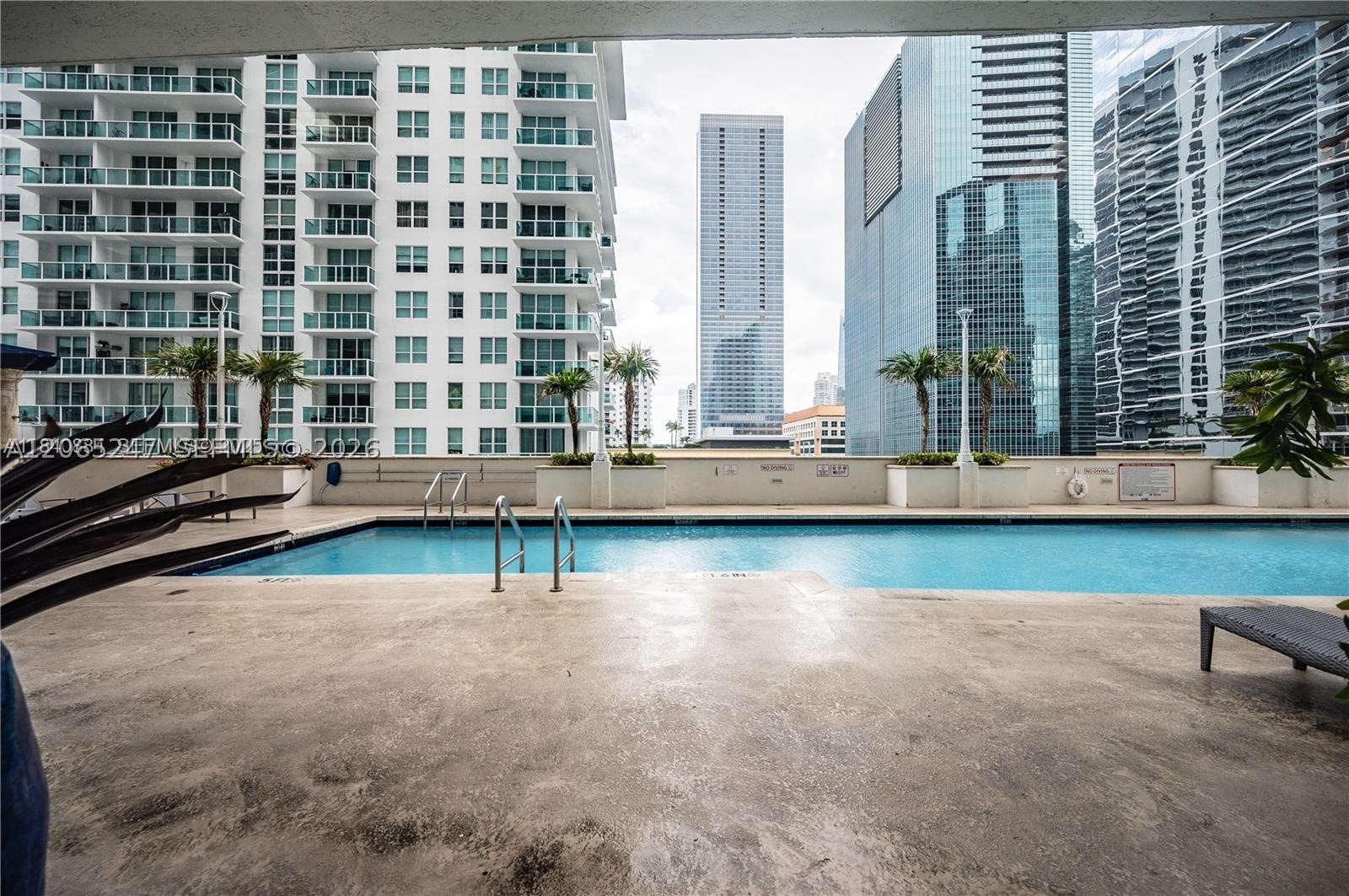 1200 Brickell Bay Dr #3821, Miami FL 33131