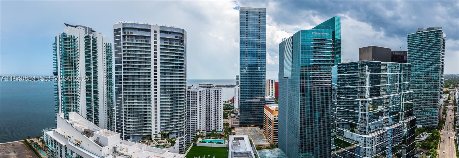 1200 Brickell Bay Dr #3821, Miami FL 33131