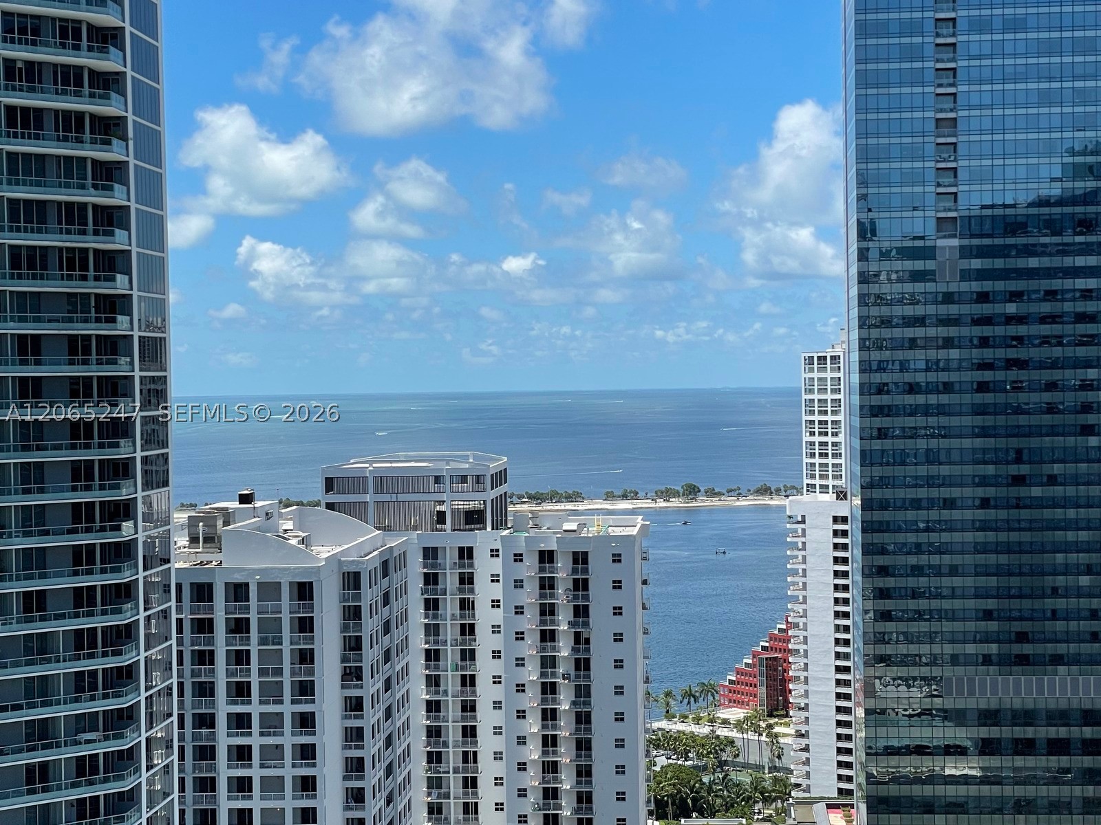 1200 Brickell Bay Dr #3821, Miami FL 33131