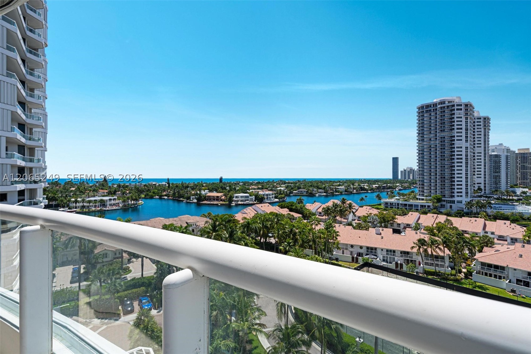 21050 Point Pl #1006, Aventura FL 33180