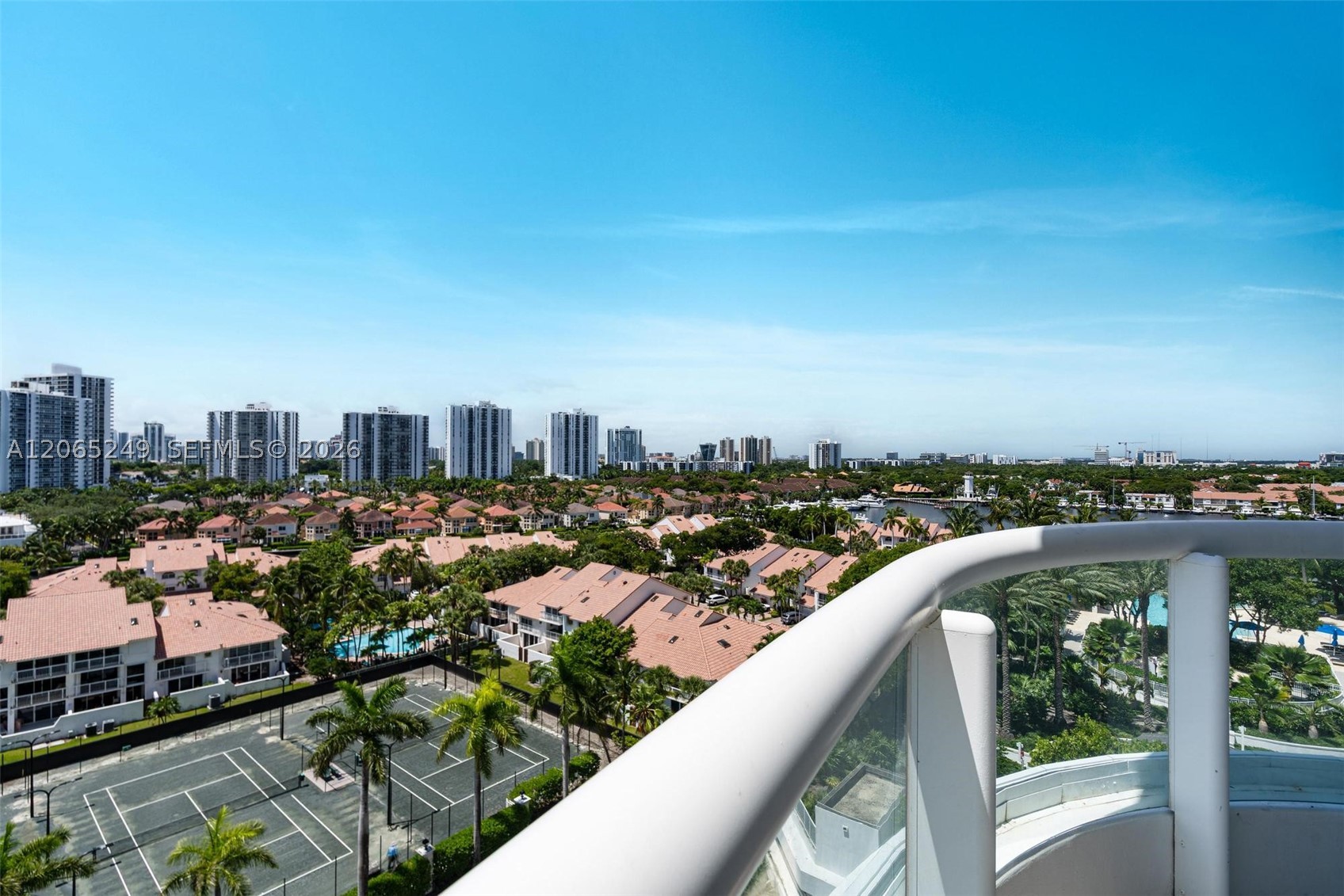 21050 Point Pl #1006, Aventura FL 33180