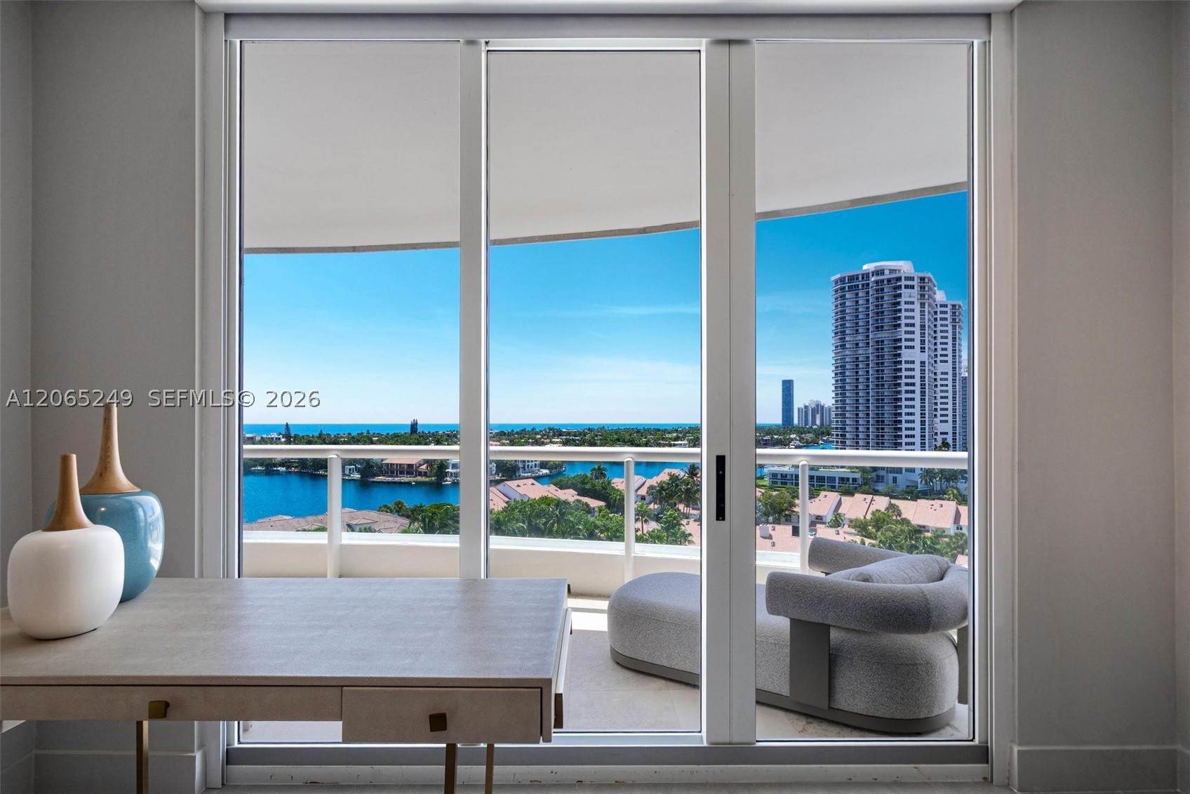 21050 Point Pl #1006, Aventura FL 33180
