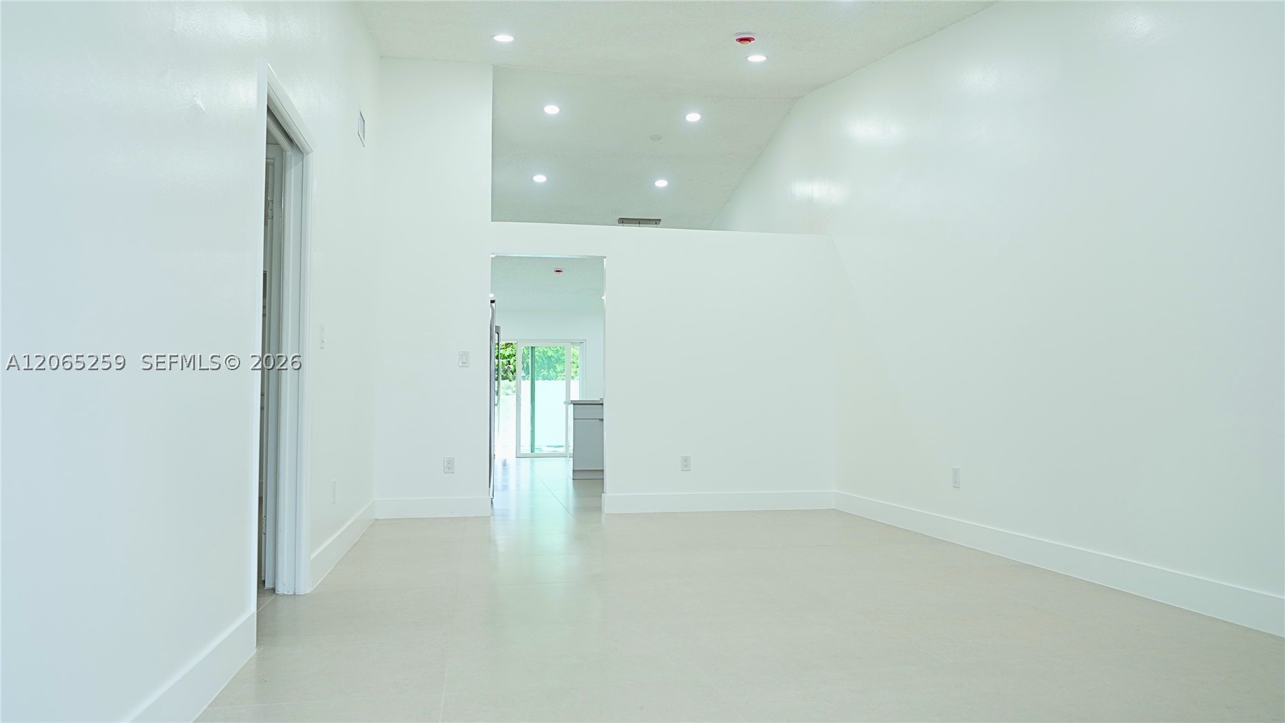 5661 W 21st Ave #5661, Hialeah FL 33016