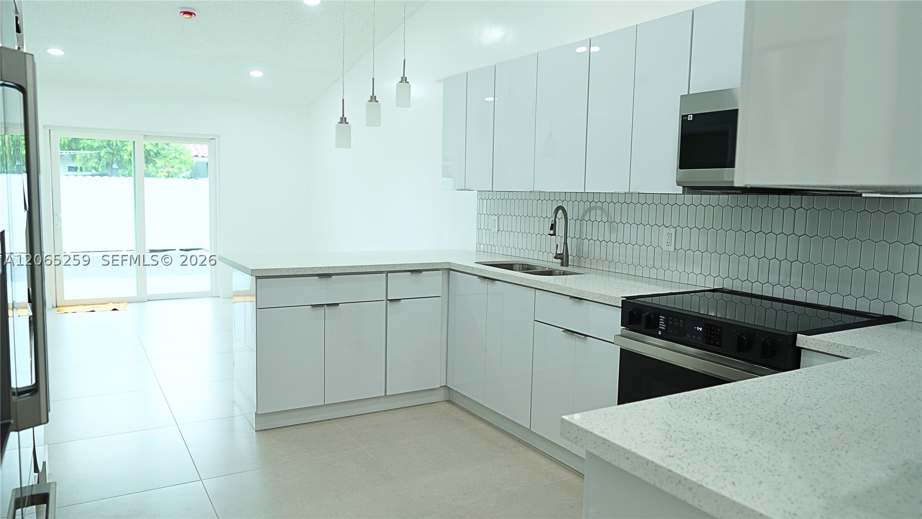 5661 W 21st Ave #5661, Hialeah FL 33016