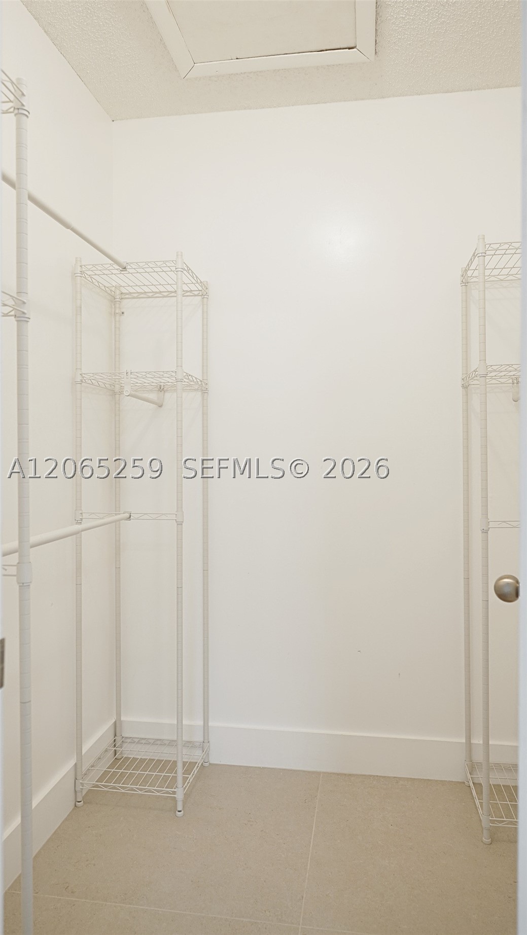 5661 W 21st Ave #5661, Hialeah FL 33016
