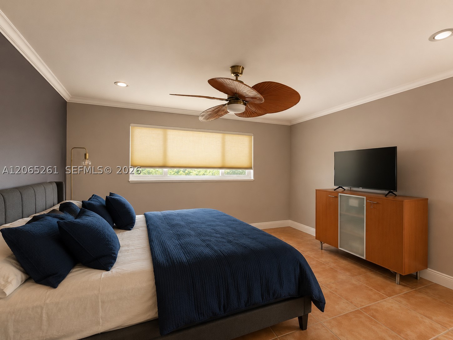 3601 NE 170th St #605, North Miami Beach FL 33160