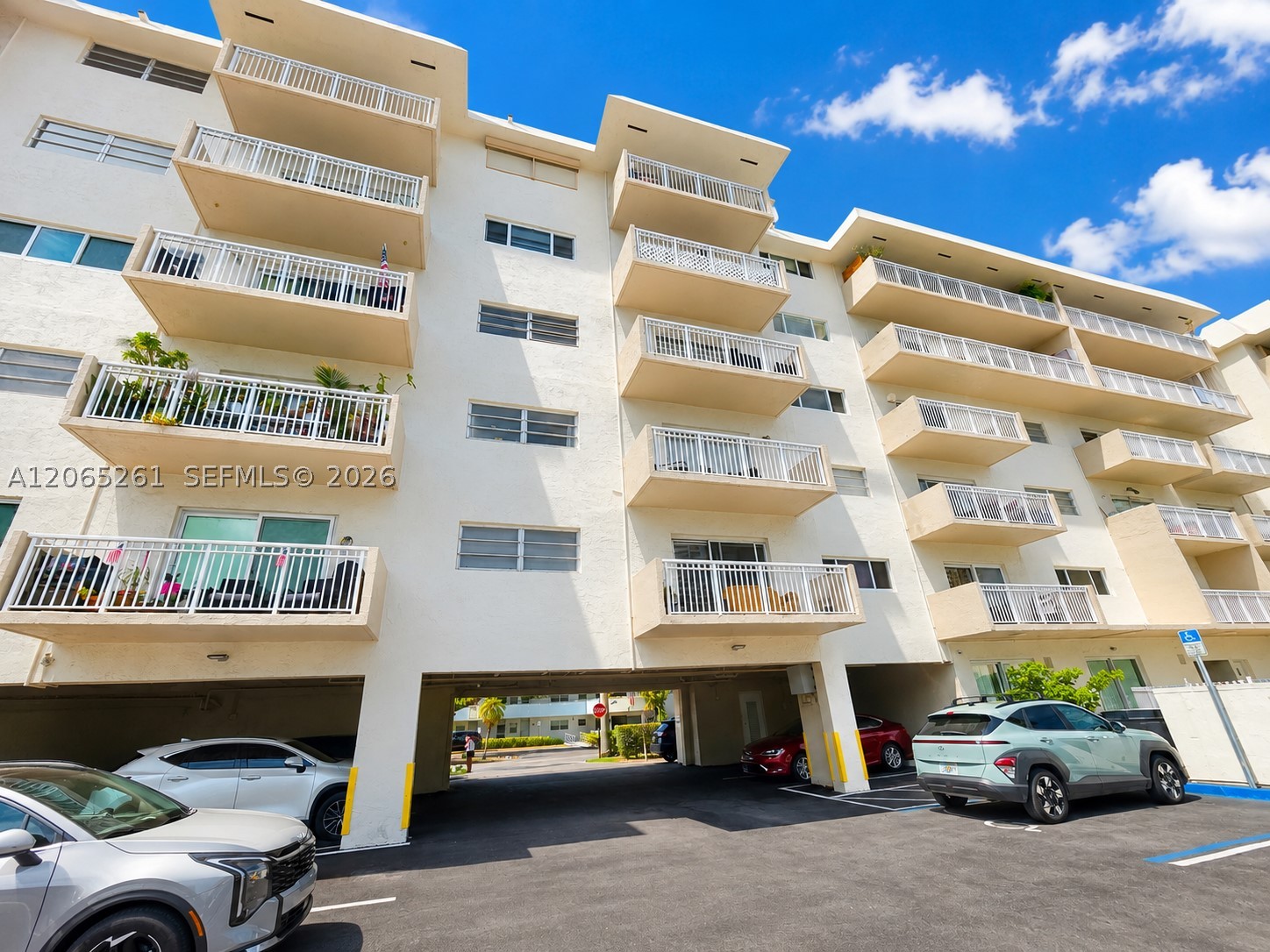 3601 NE 170th St #605, North Miami Beach FL 33160