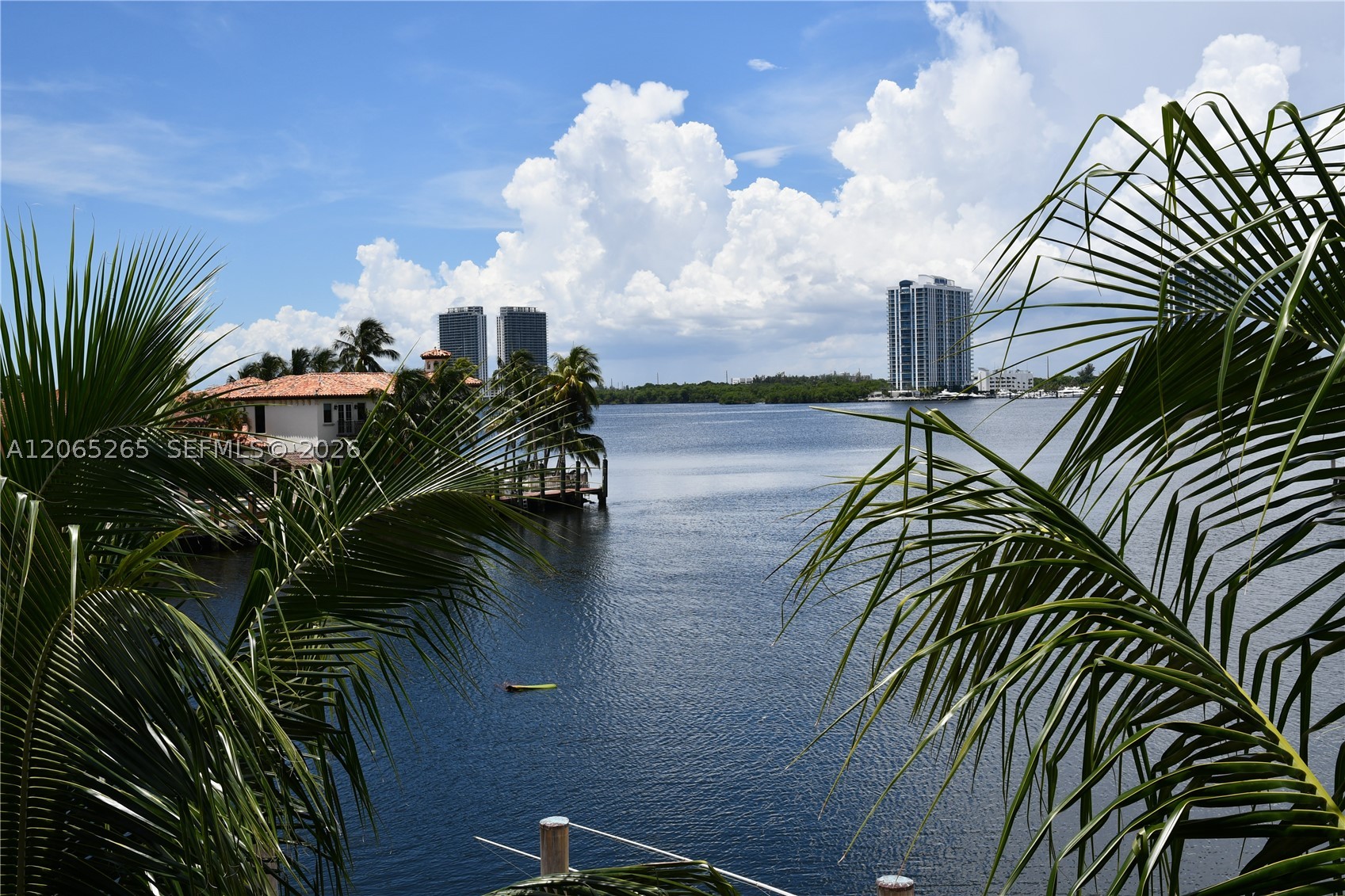 1000 E Island Blvd #303, Aventura FL 33160