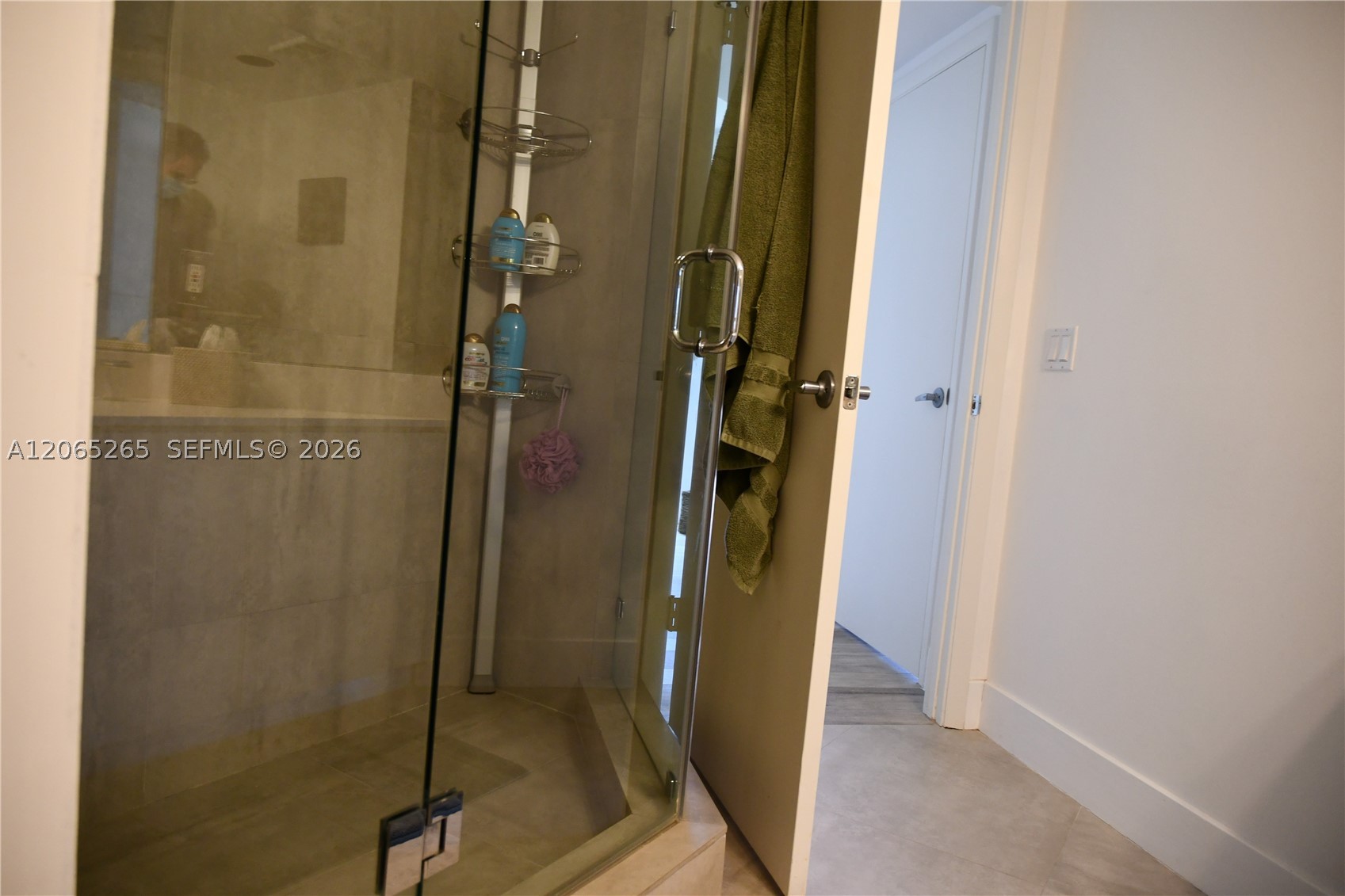 1000 E Island Blvd #303, Aventura FL 33160