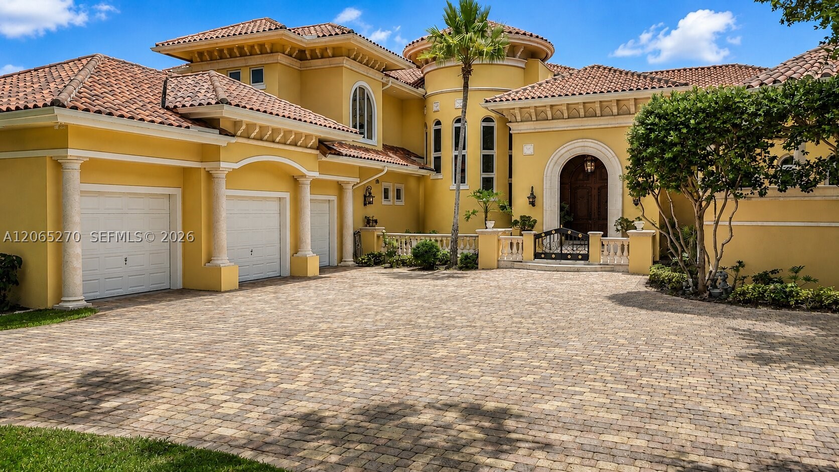 9245 SW 93rd Ave, Miami FL 33176