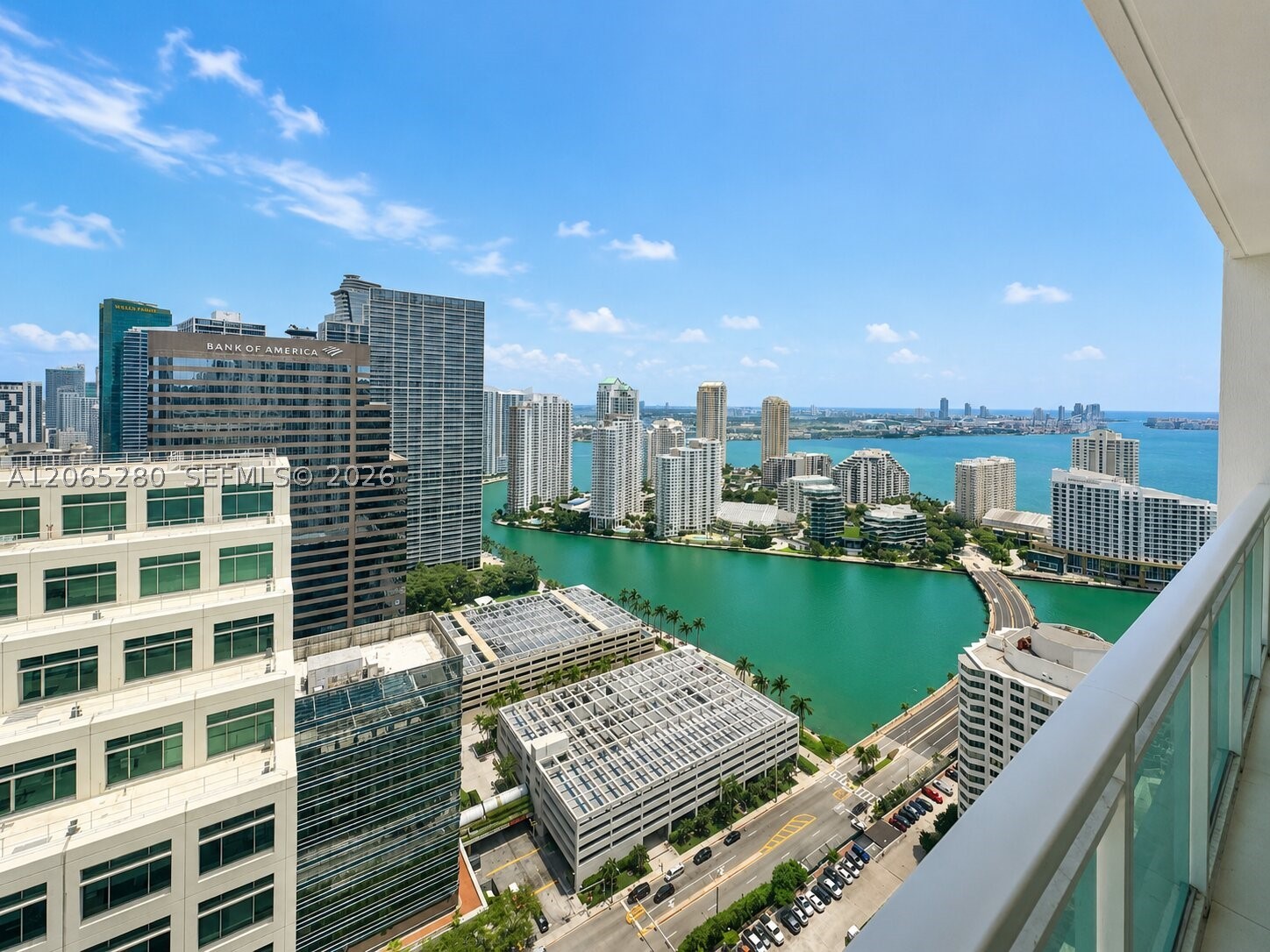 950 Brickell Bay Dr #3904, Miami FL 33131