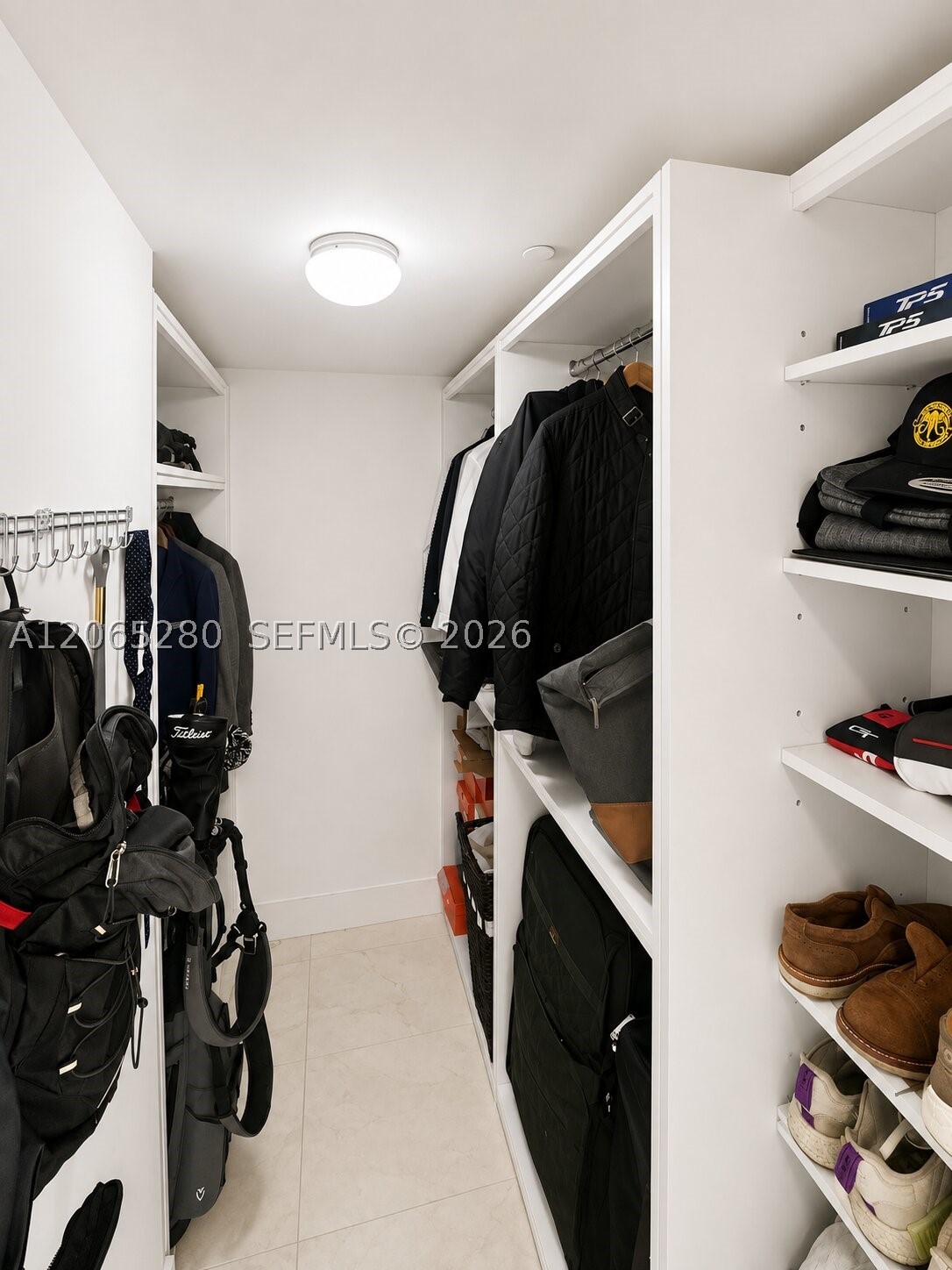 950 Brickell Bay Dr #3904, Miami FL 33131