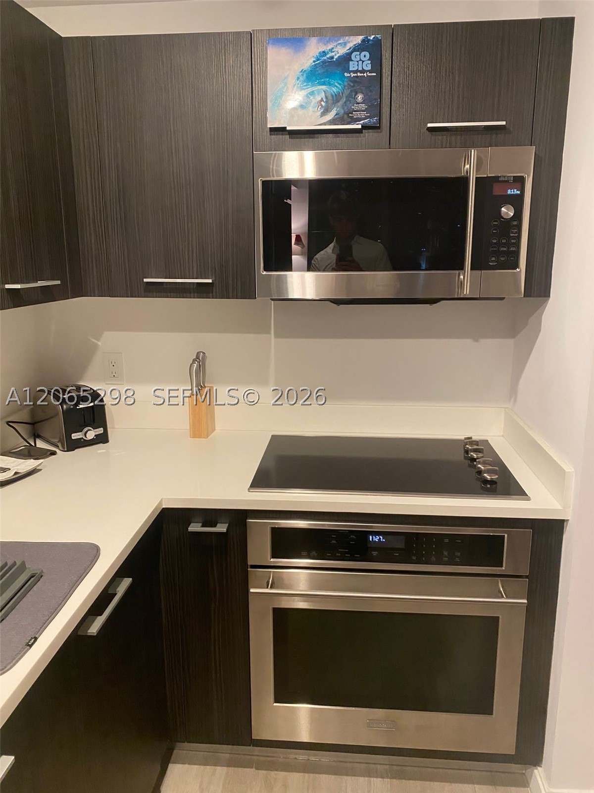 45 SW 9th St #1005, Miami FL 33130