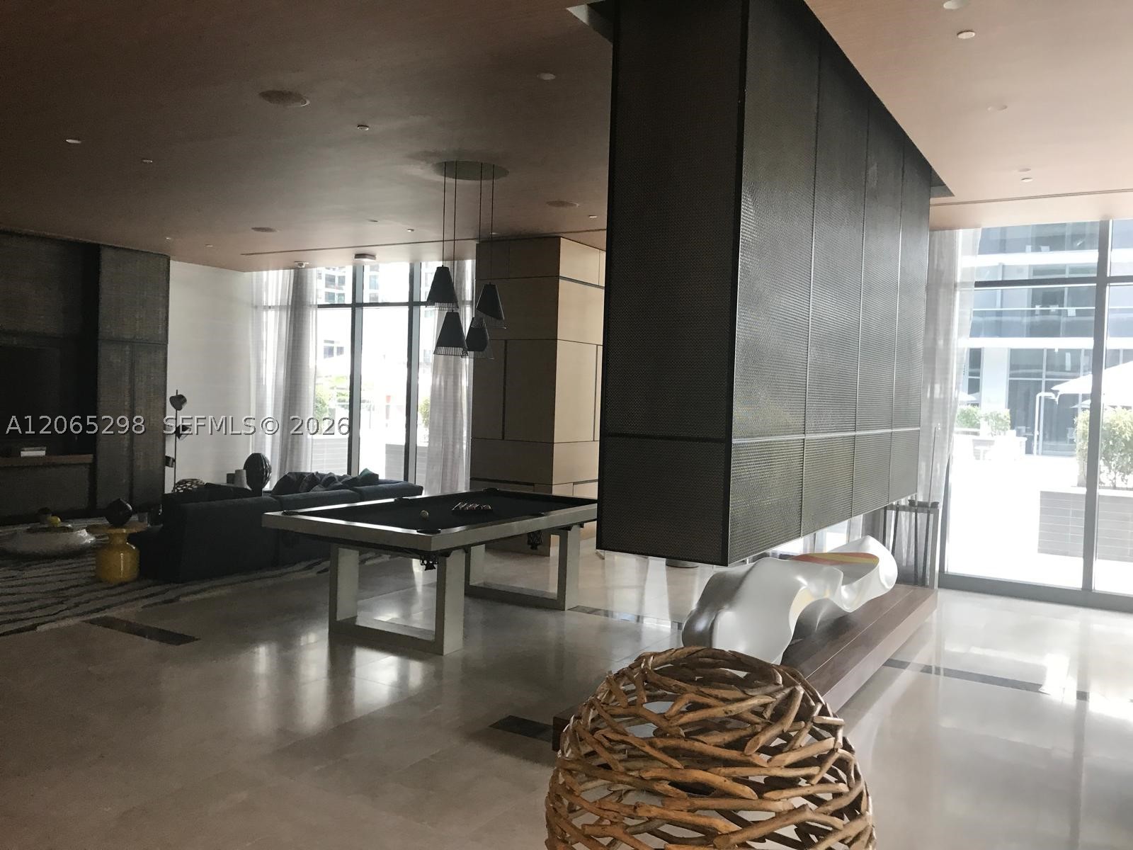 45 SW 9th St #1005, Miami FL 33130