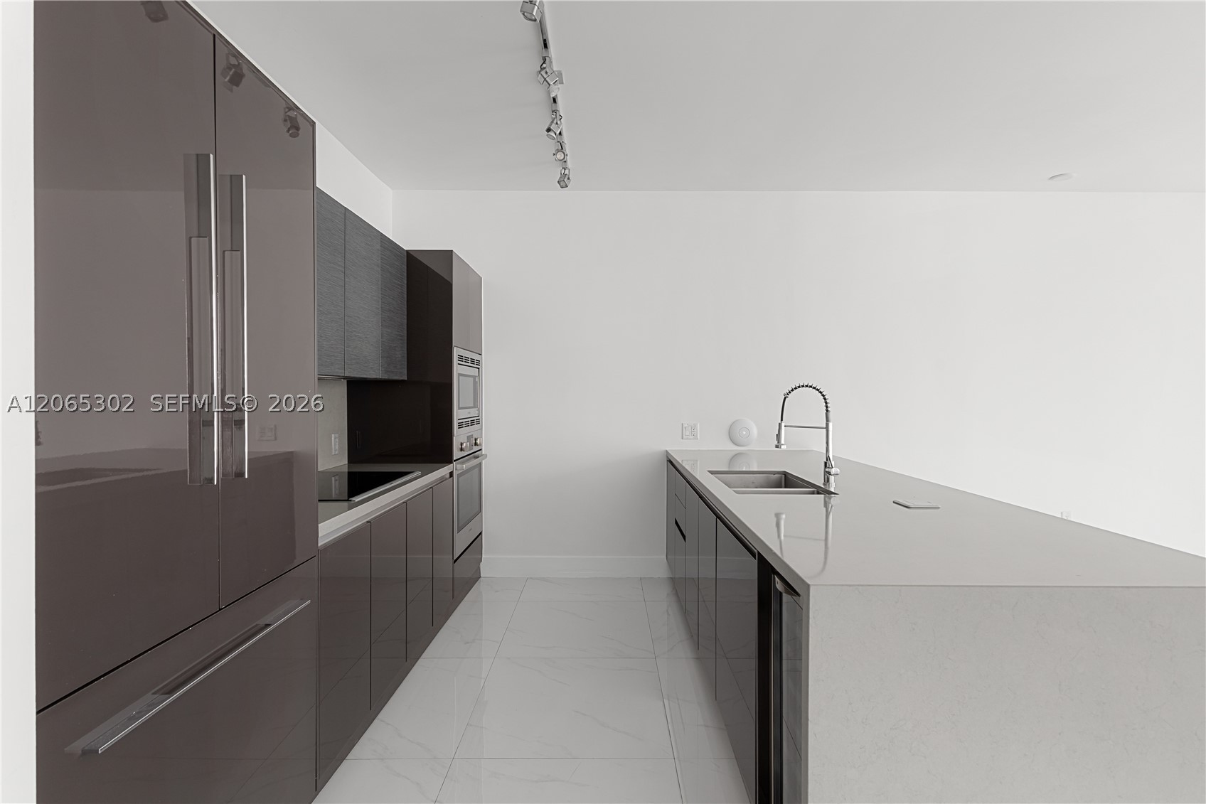 1080 Brickell Ave #1409, Miami FL 33131