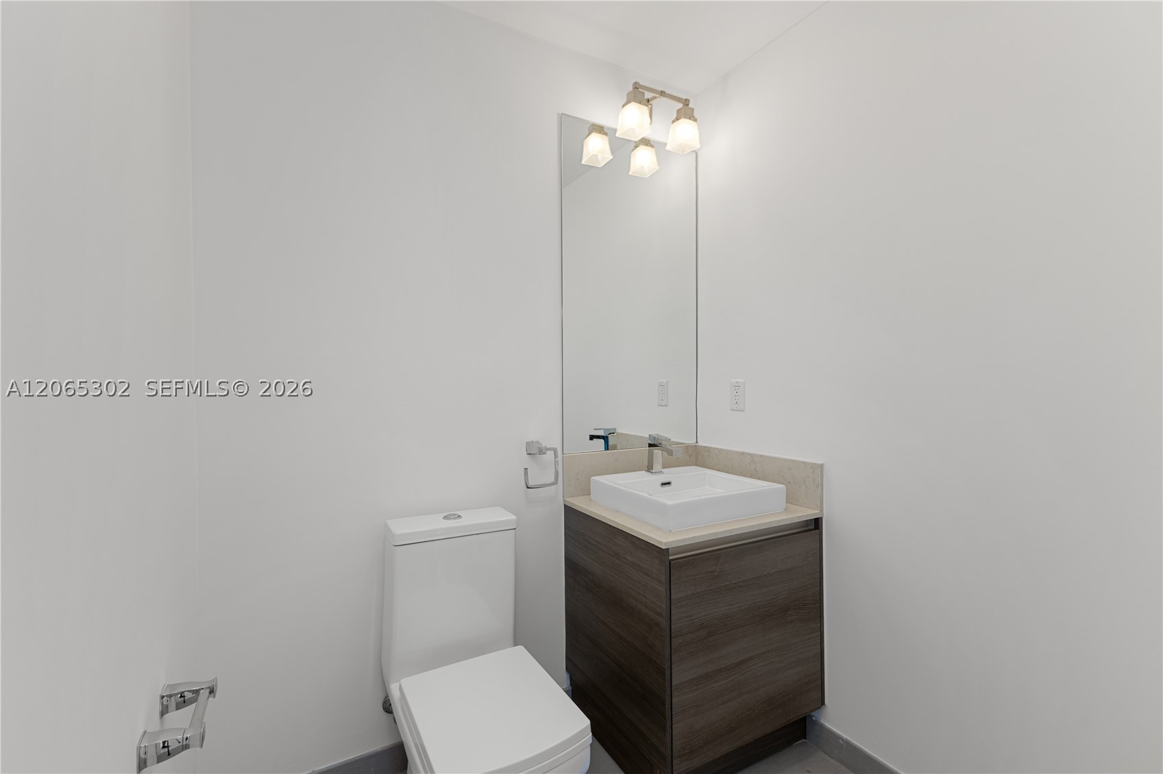 1080 Brickell Ave #1409, Miami FL 33131