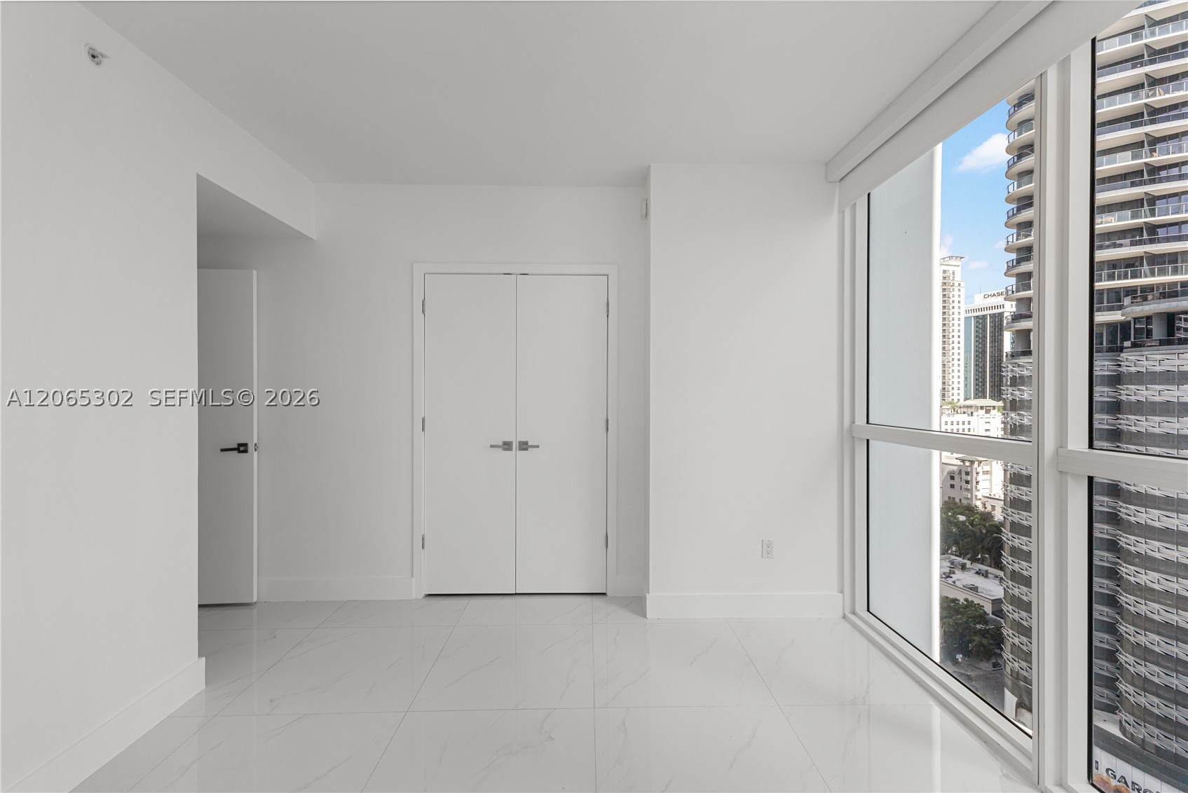 1080 Brickell Ave #1409, Miami FL 33131