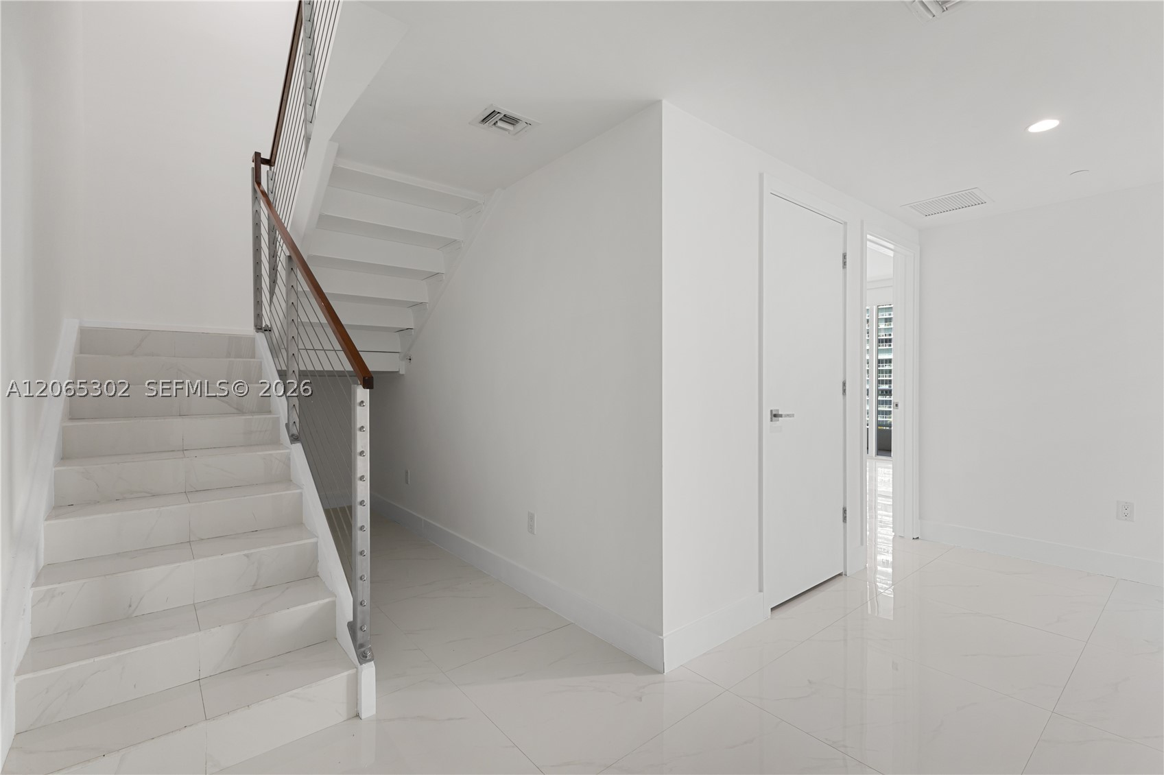 1080 Brickell Ave #1409, Miami FL 33131