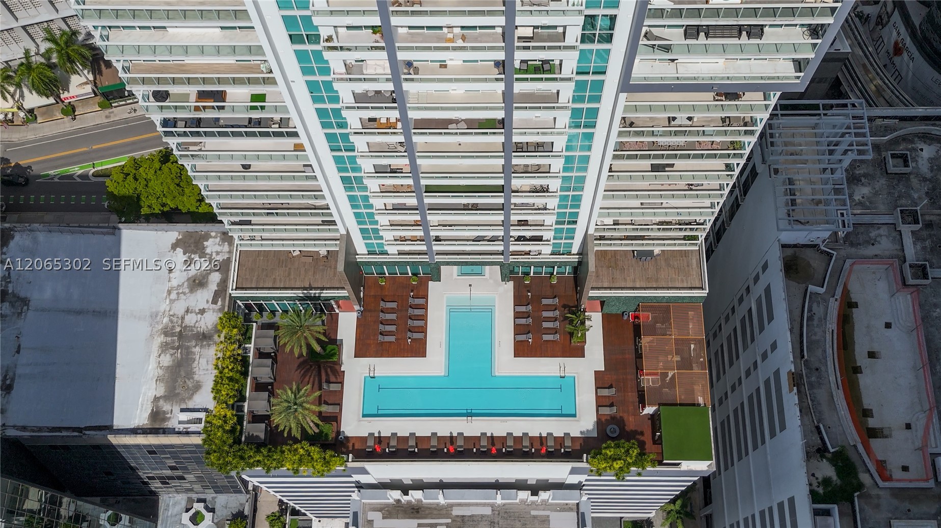 1080 Brickell Ave #1409, Miami FL 33131