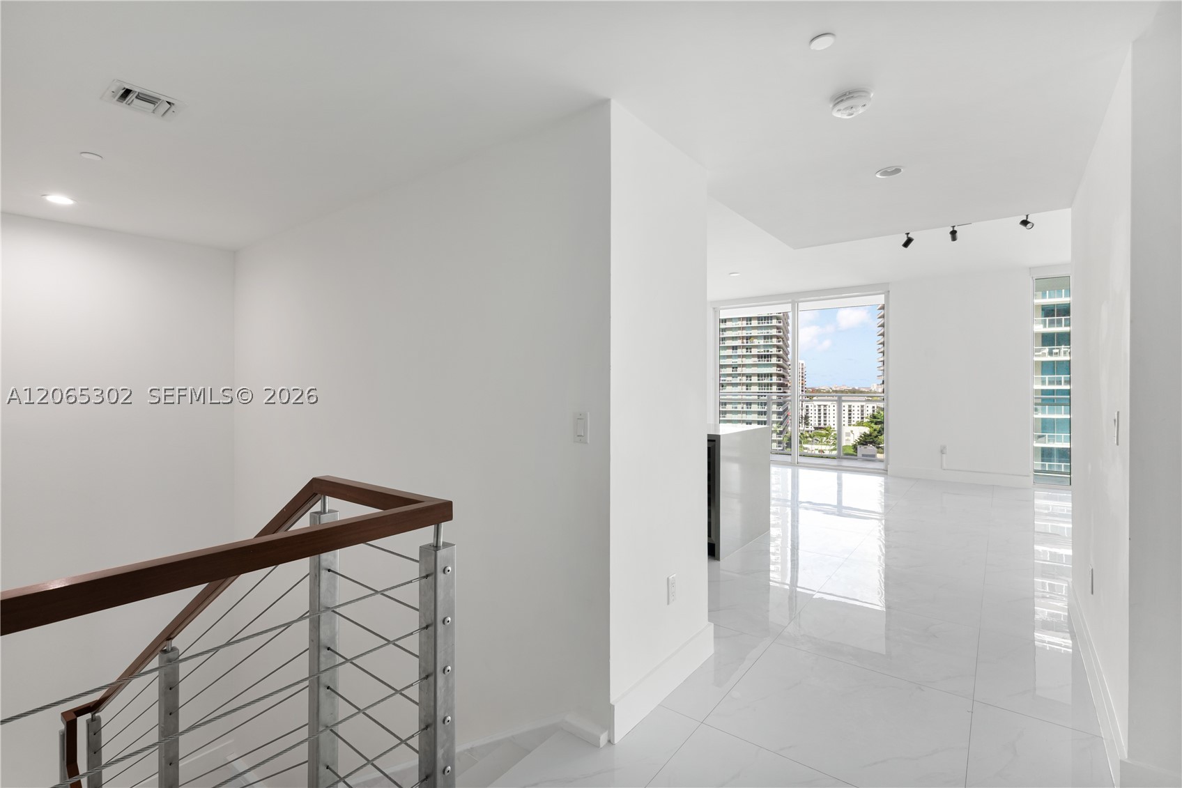 1080 Brickell Ave #1409, Miami FL 33131