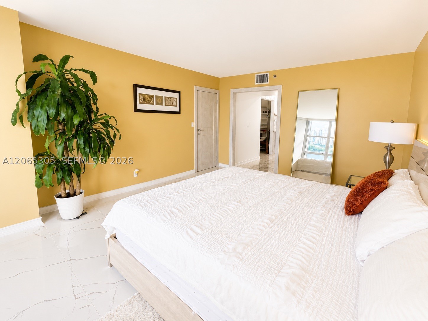 3600 Mystic Pointe Dr #1715, Aventura FL 33180