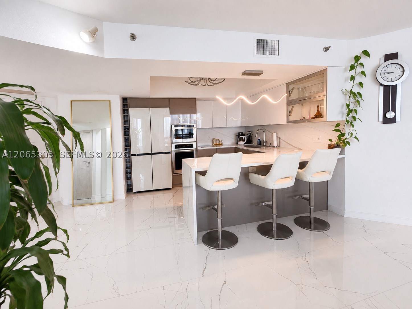 3600 Mystic Pointe Dr #1715, Aventura FL 33180