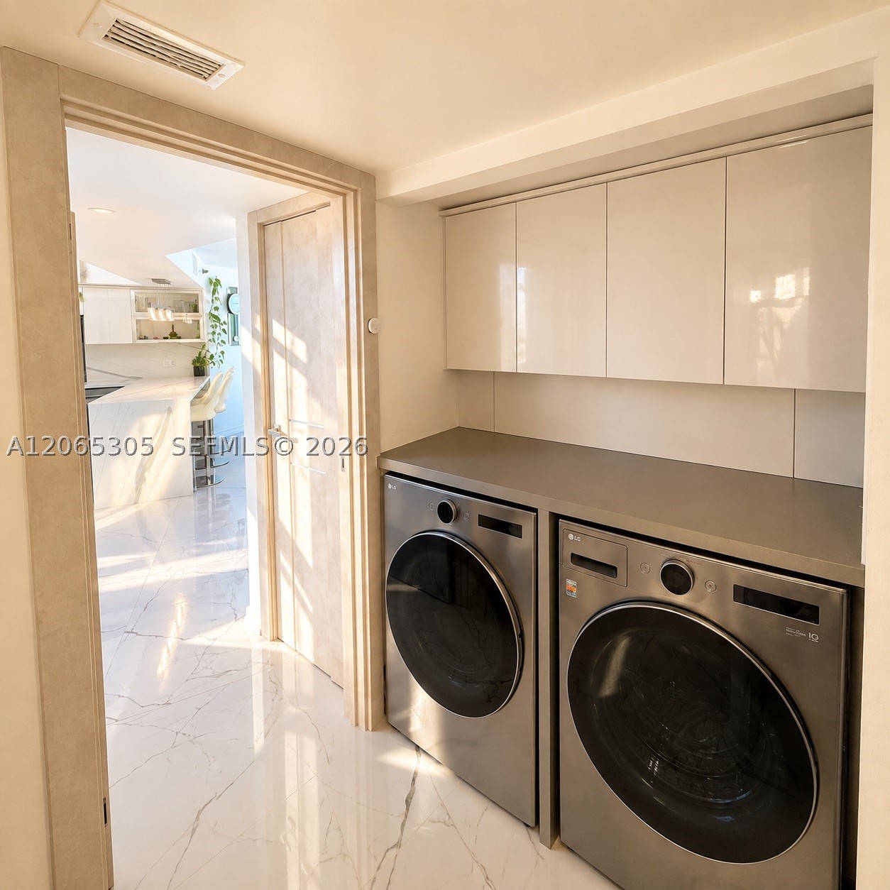 3600 Mystic Pointe Dr #1715, Aventura FL 33180