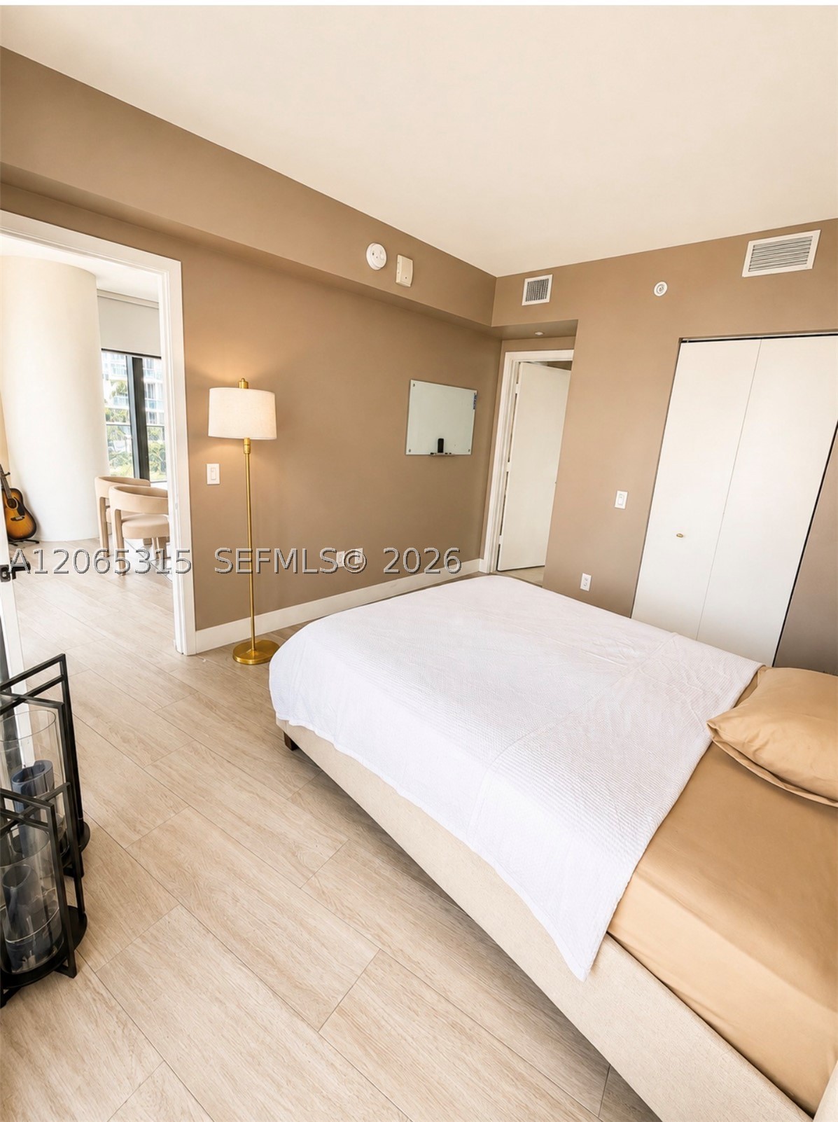 121 NE 34th St #904, Miami FL 33137