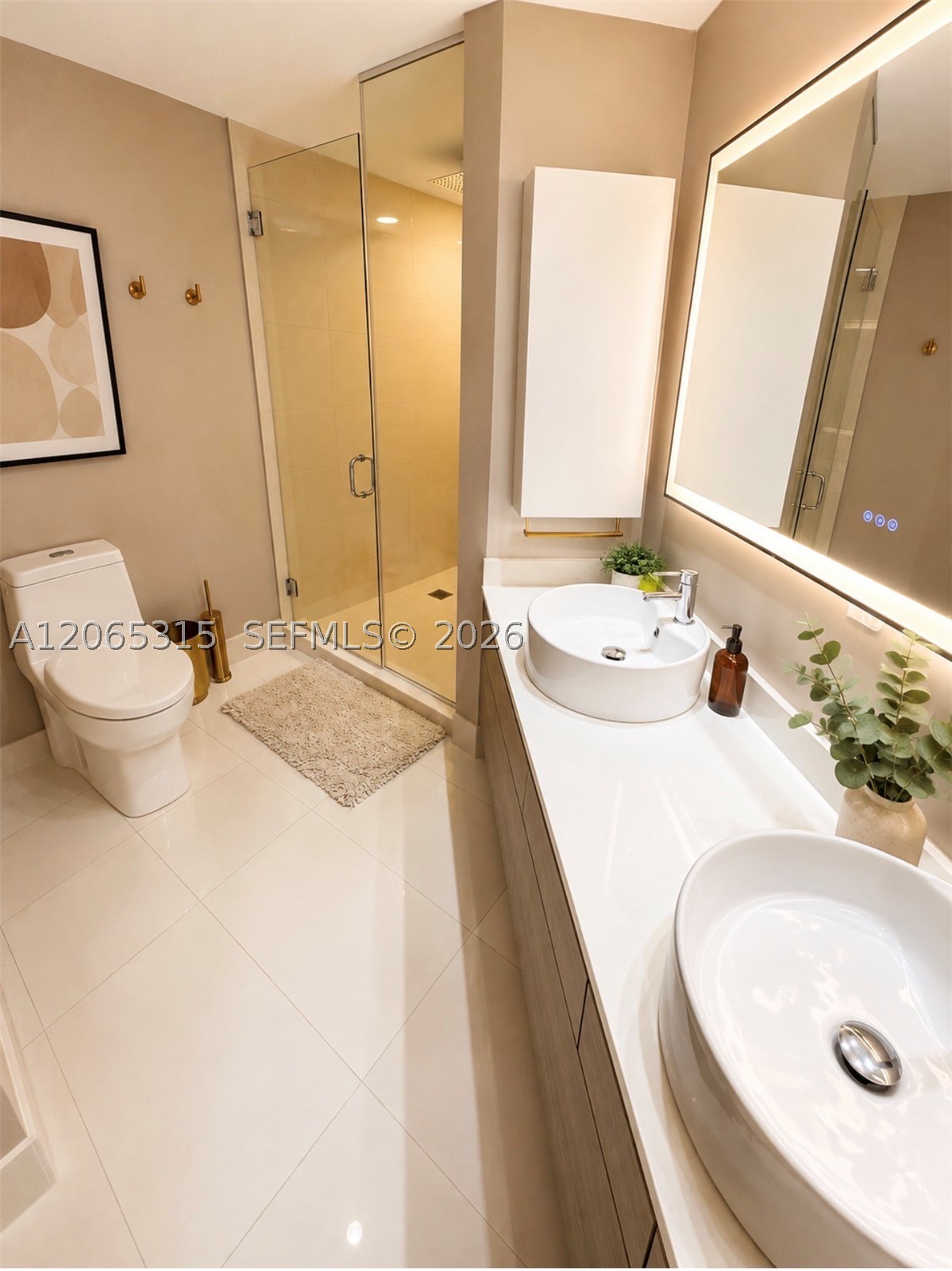 121 NE 34th St #904, Miami FL 33137