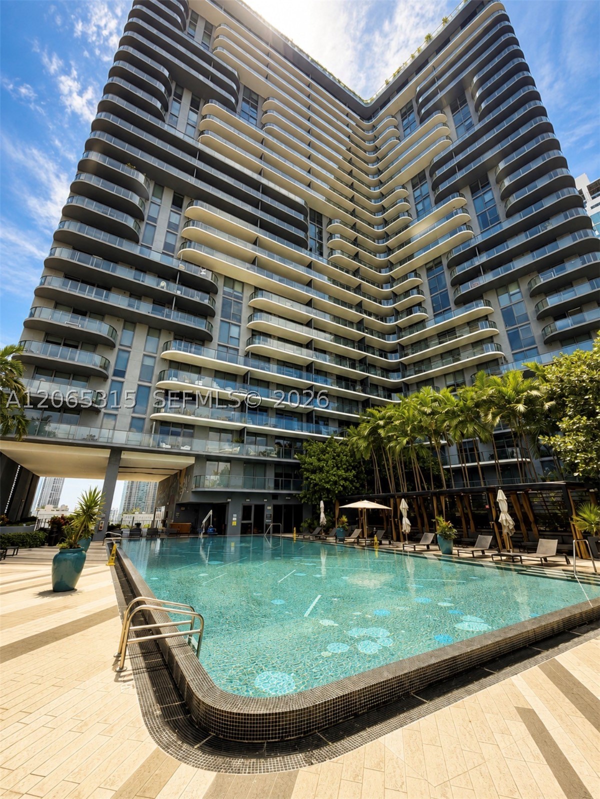 121 NE 34th St #904, Miami FL 33137