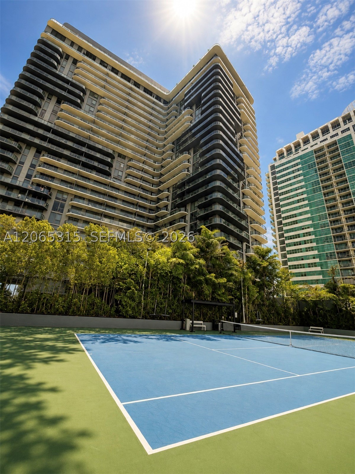 121 NE 34th St #904, Miami FL 33137