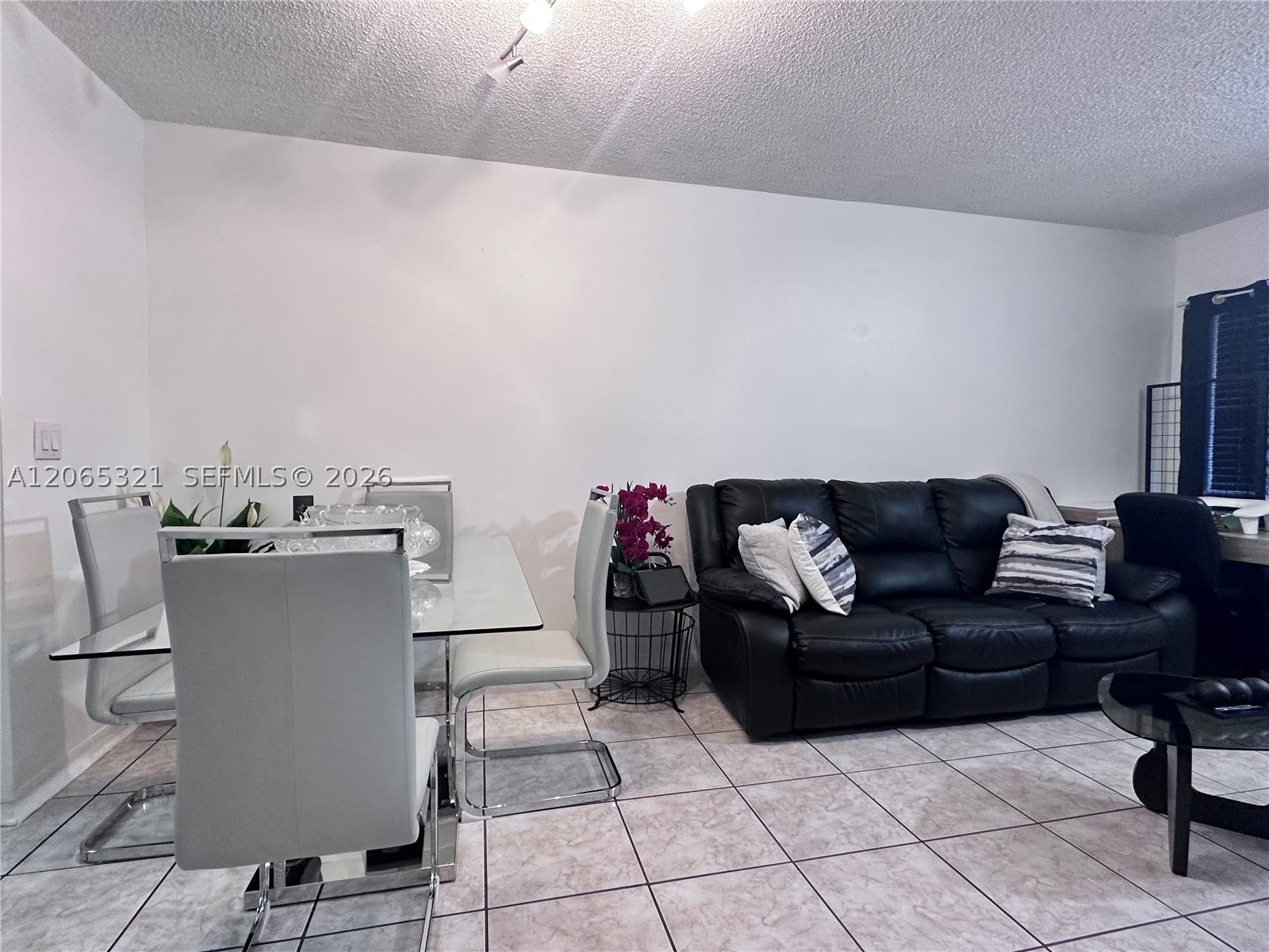 4689 NW 9th St #109, Miami FL 33126