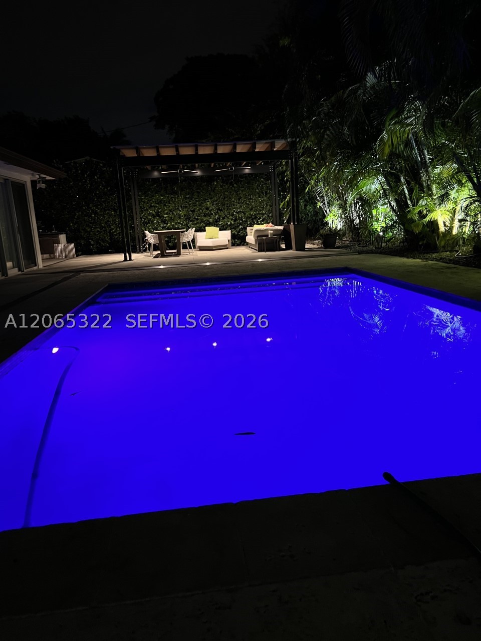 8215 SW 63rd Pl, Miami FL 33143