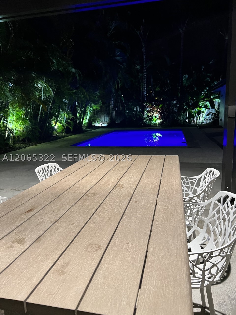 8215 SW 63rd Pl, Miami FL 33143