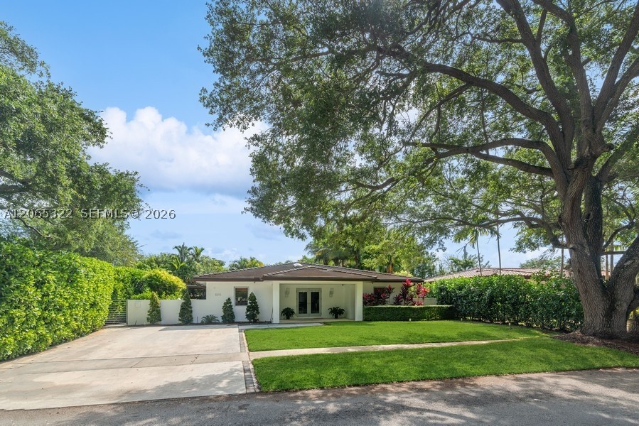 8215 SW 63rd Pl, Miami FL 33143