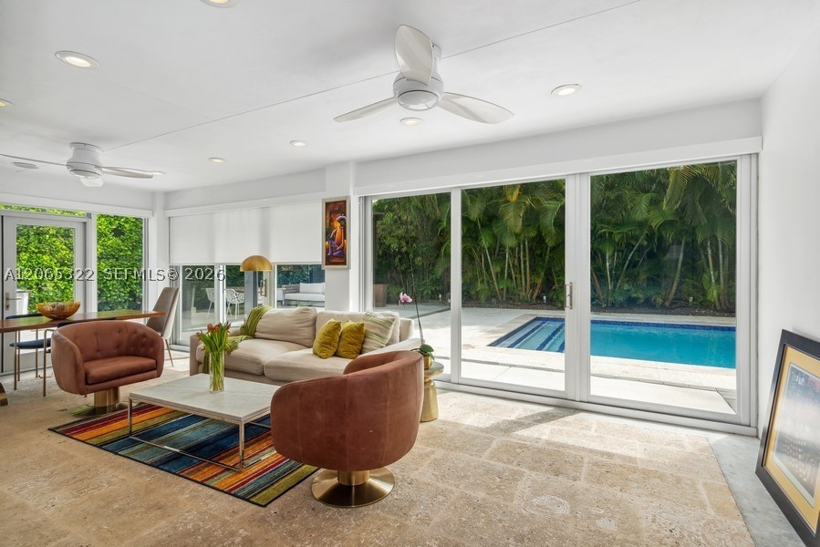 8215 SW 63rd Pl, Miami FL 33143