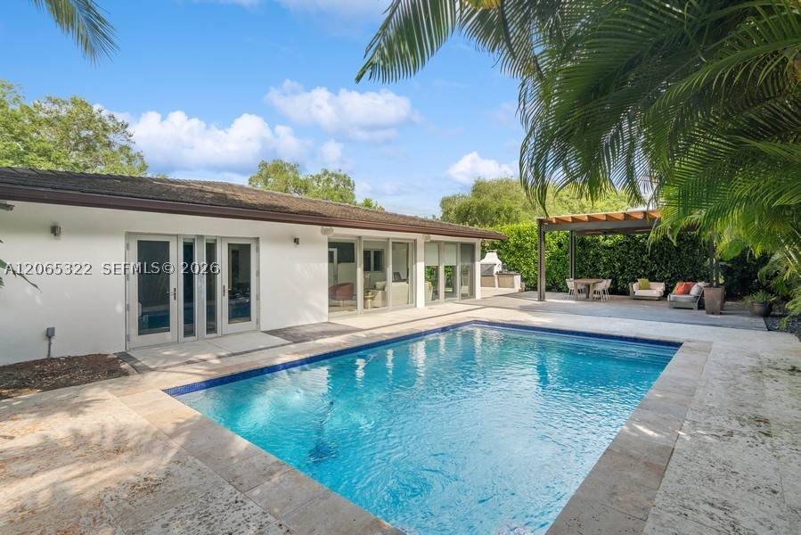 8215 SW 63rd Pl, Miami FL 33143