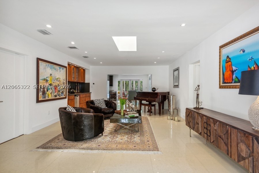 8215 SW 63rd Pl, Miami FL 33143