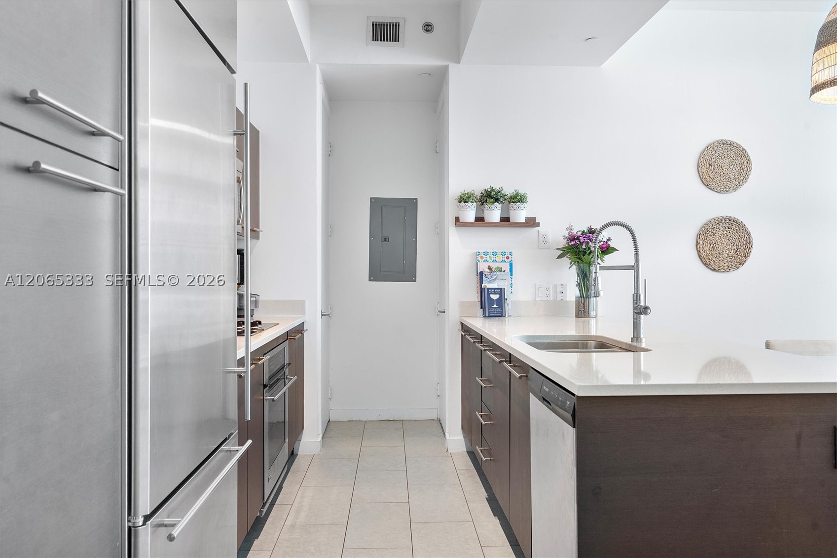 55 SE 6th St #4305, Miami FL 33131