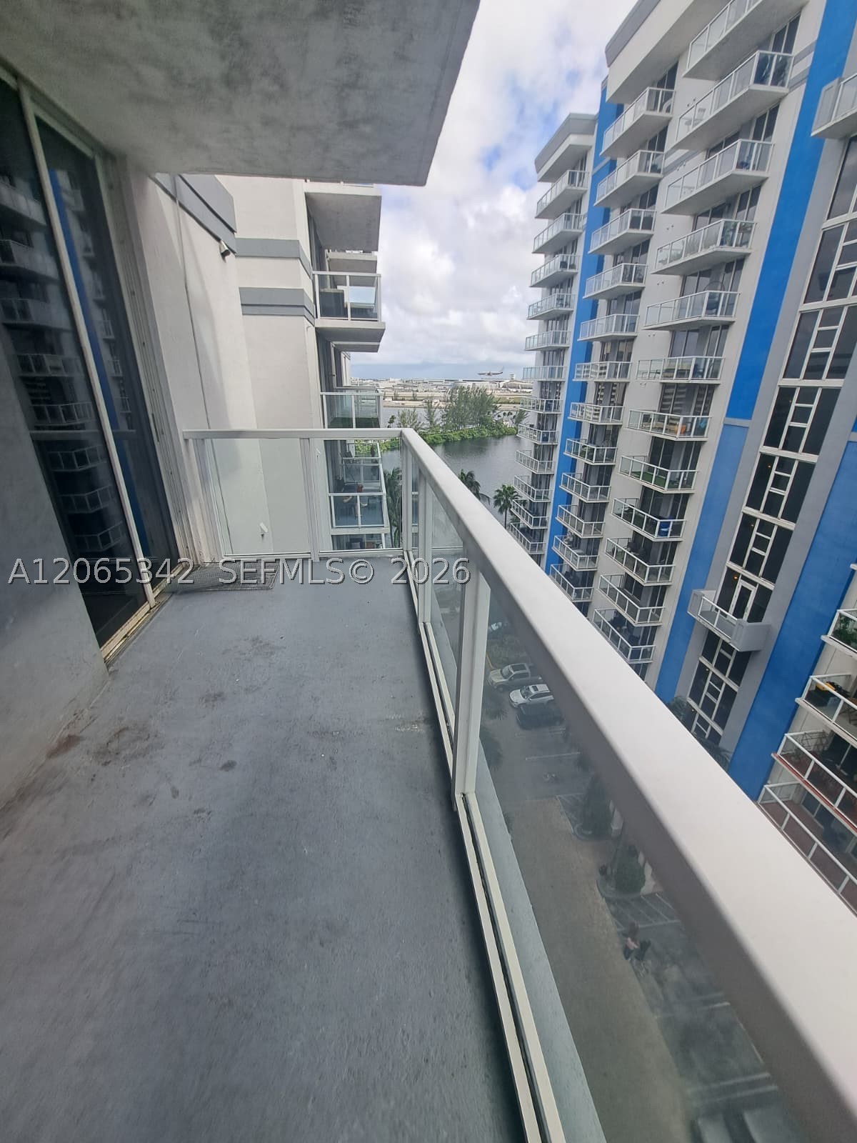 5091 NW 7th St #1007, Miami FL 33126