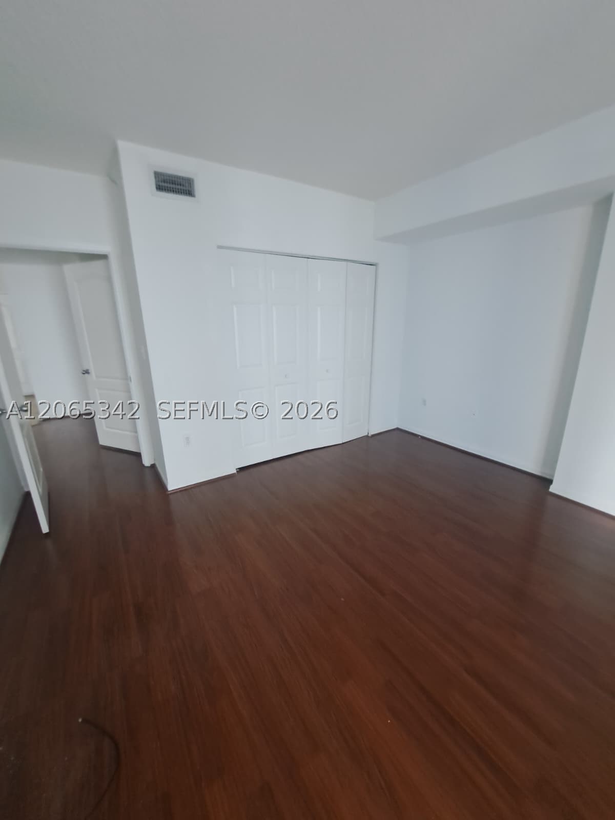 5091 NW 7th St #1007, Miami FL 33126