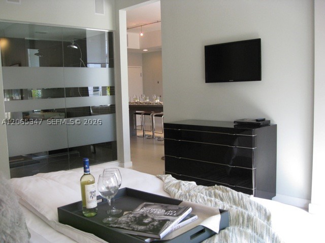 2100 Park Ave #208, Miami Beach FL 33139