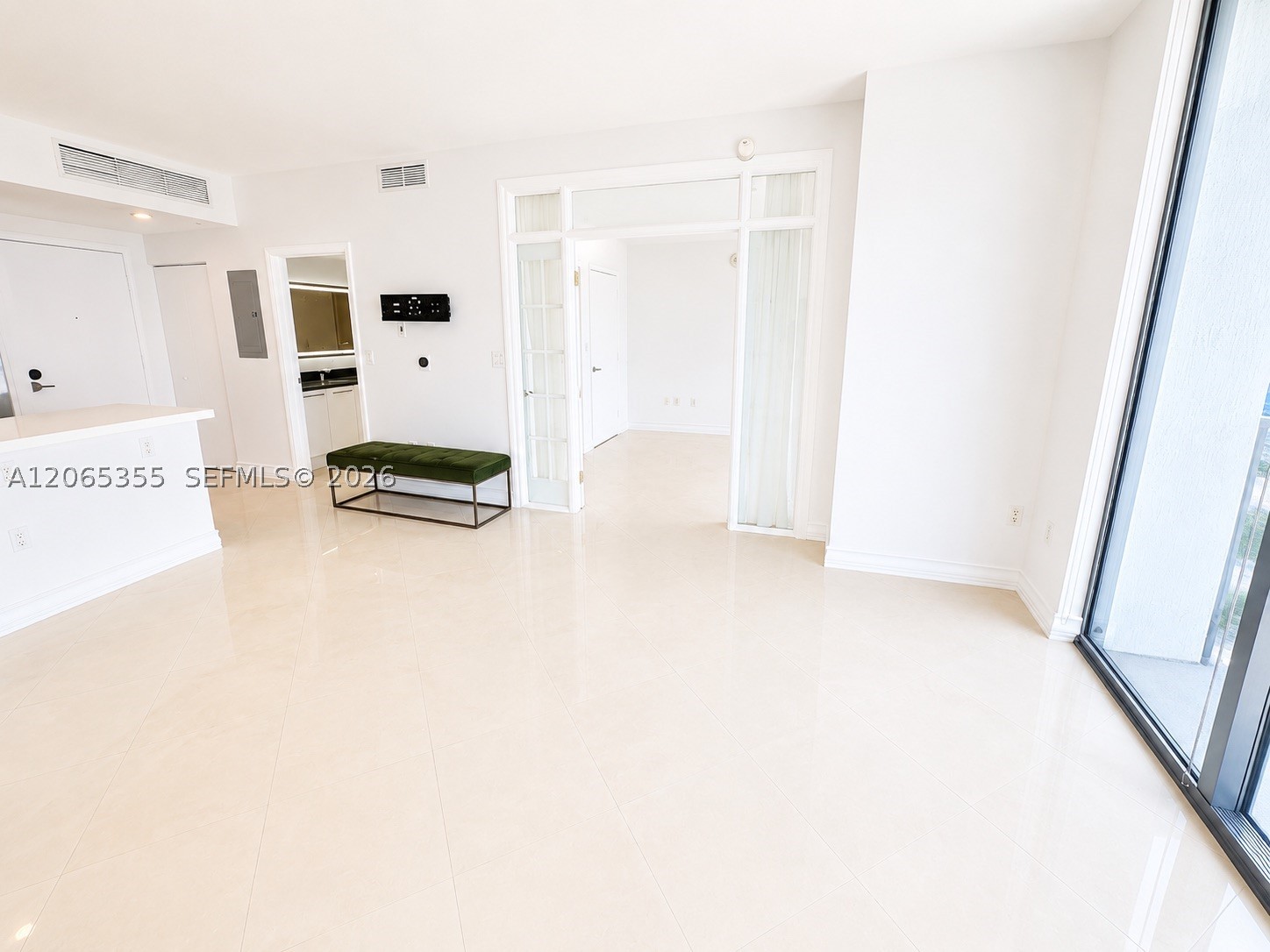 90 SW 3rd St #3106, Miami FL 33130