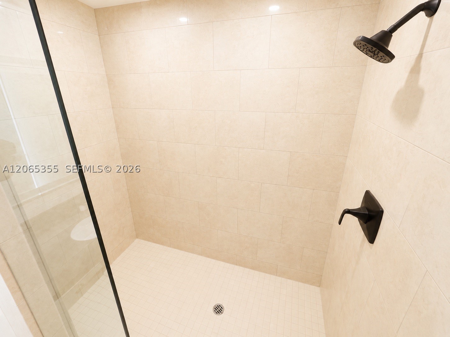 90 SW 3rd St #3106, Miami FL 33130