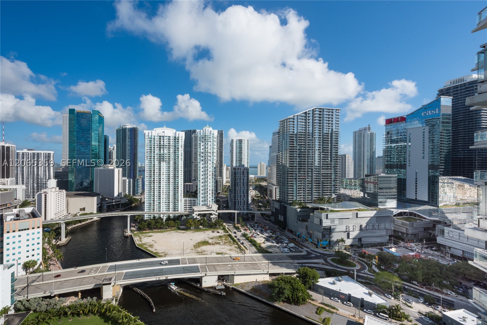 92 SW 3rd Street #2812, Miami FL 33130